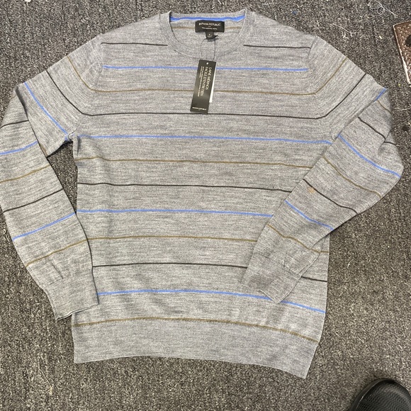 Banana republic small men sweater - Picture 2 of 2